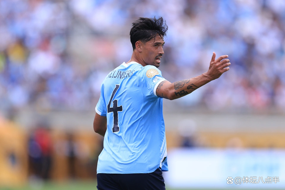 开云官方-法甲转会期走向成谜，犹他爵士手感冰凉，悬念犹存，资深球员宣示担当(法甲最新转会信息)